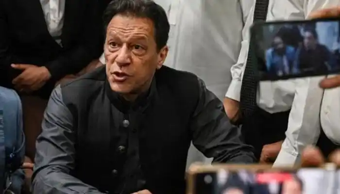Image from MERA PAKISTAN NEWS: *پی ٹی آئی و اسٹیبلشمنٹ روابط معاملہ، عمران کے بیانات کے بعد ممکنہ پی...
