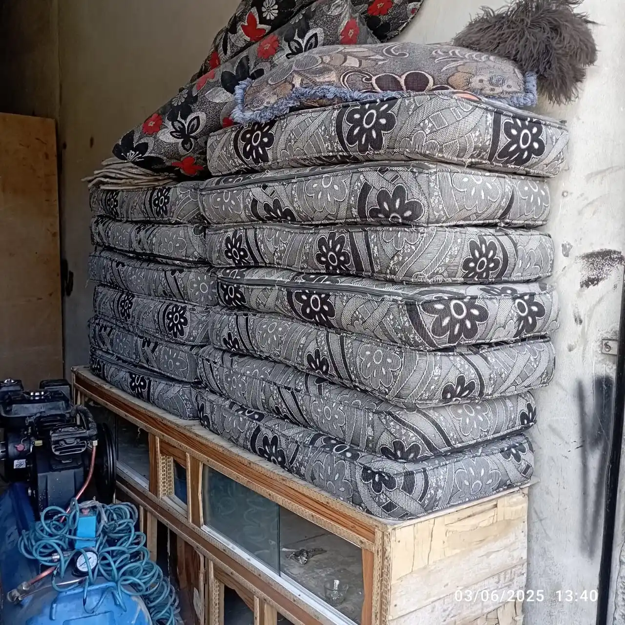 Image from شركة الشرقي للتجارة والتسويق: 13مخده 😍 السعر: 35دولار بس🤩🤩🤩 خدمات توصل في منبج* *_`للتواصل مع شر...