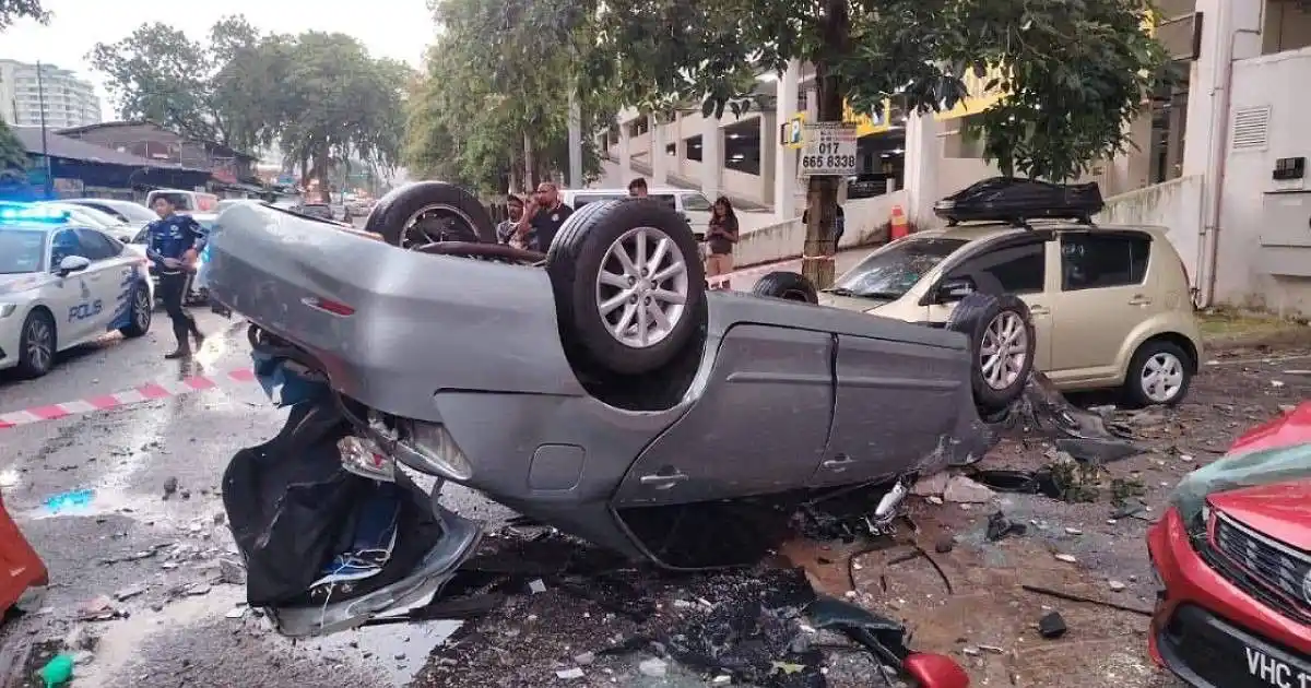 Image from AsiaOne: 😨A 23-year-old car wash worker was seriously injured after accidental...