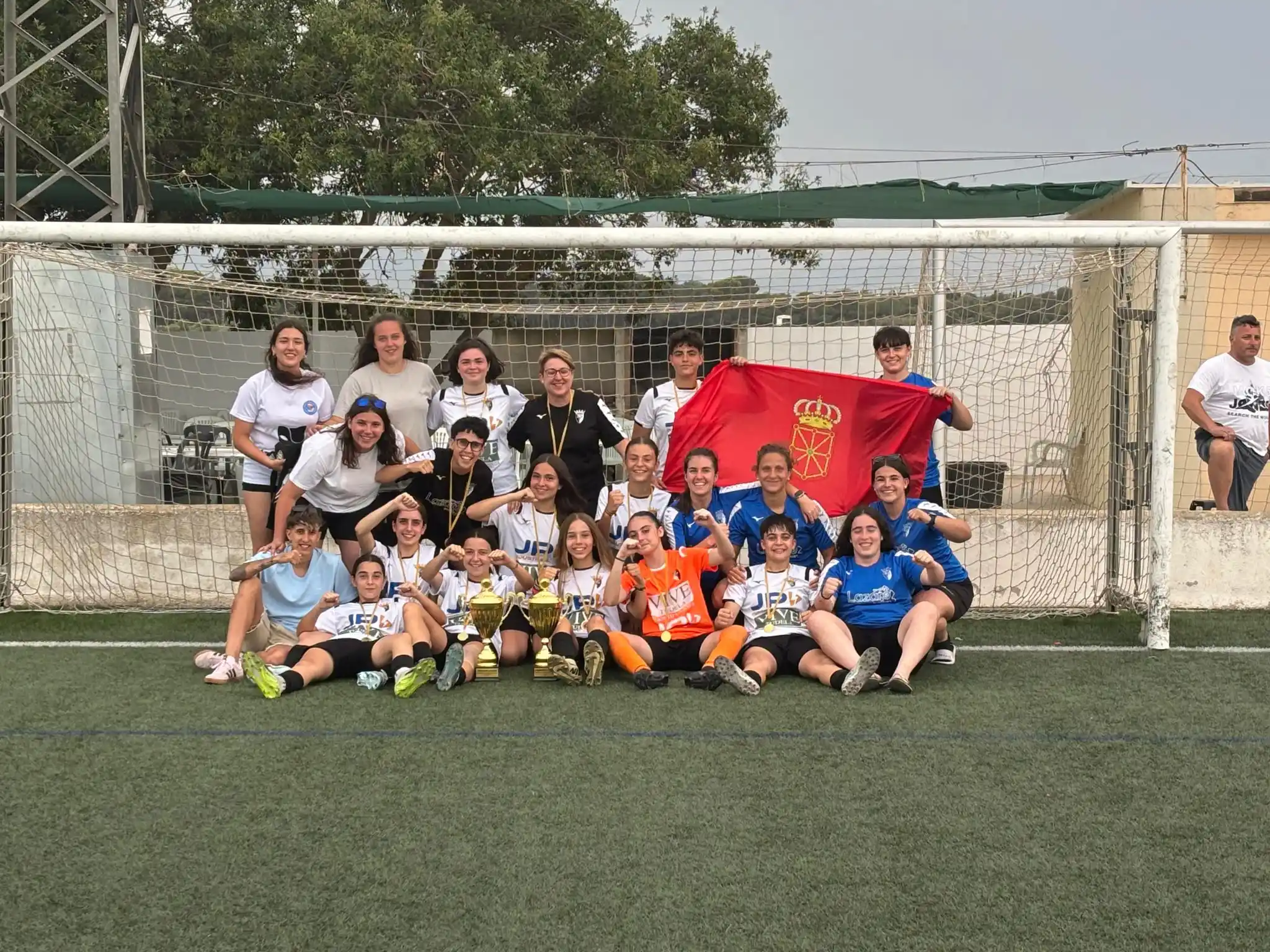 Image from Tudelano Ribera Navarra: 🏆 𝗖𝗔𝗠𝗣𝗘𝗢𝗡𝗔𝗦 𝗫𝟮 ▪️Nuestro primer equipo femenino y cadete ...