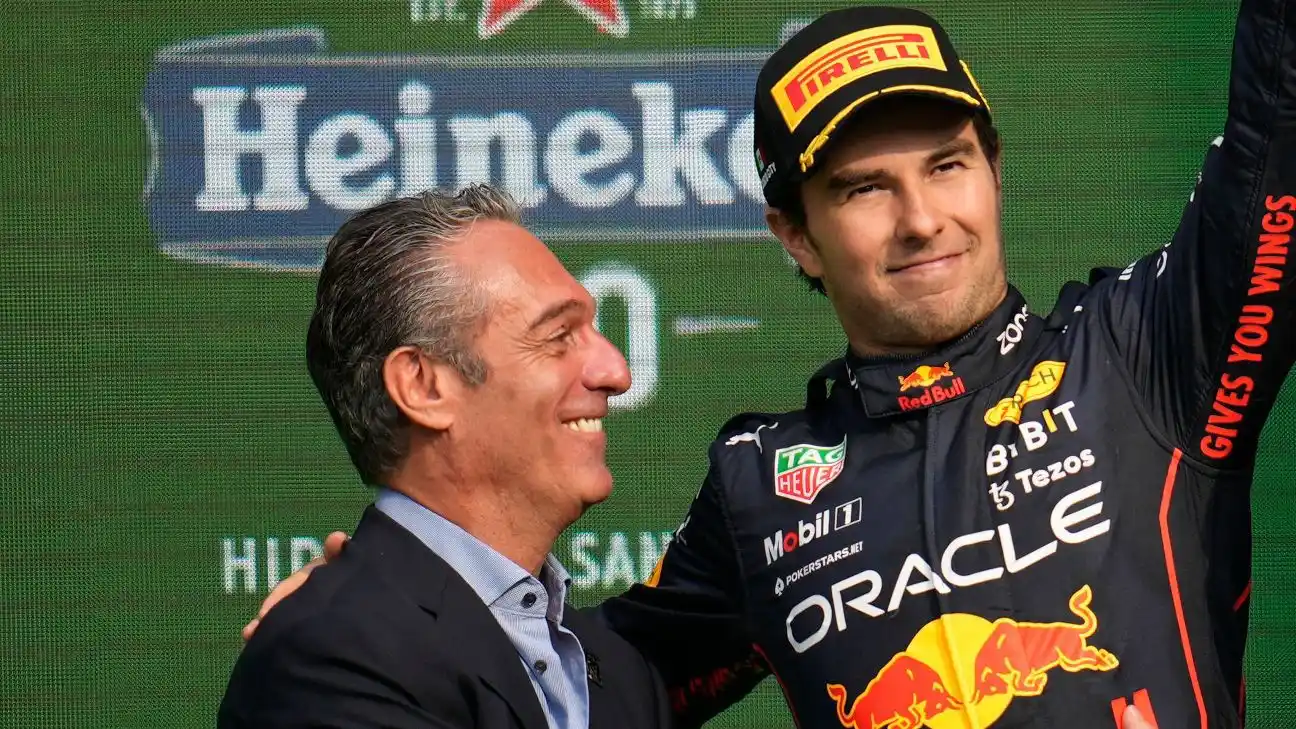 Image from FormulaArg: 📣| Carlos Slim se refirió al futuro de Checo Pérez y afirma que el pi...