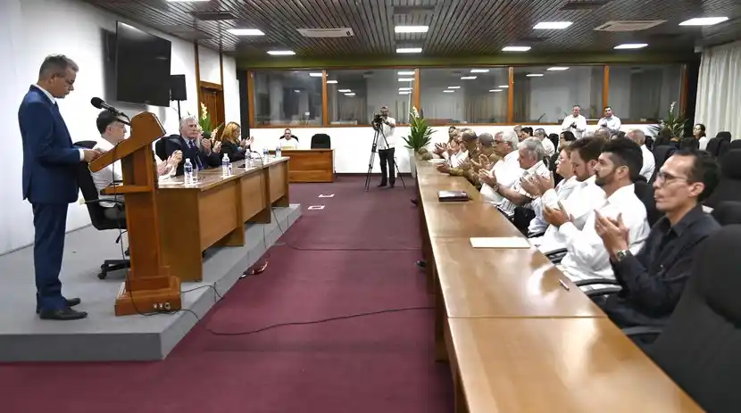 Image from Presidencia de Cuba: El personal médico cubano está en primera línea en los momentos más cr...
