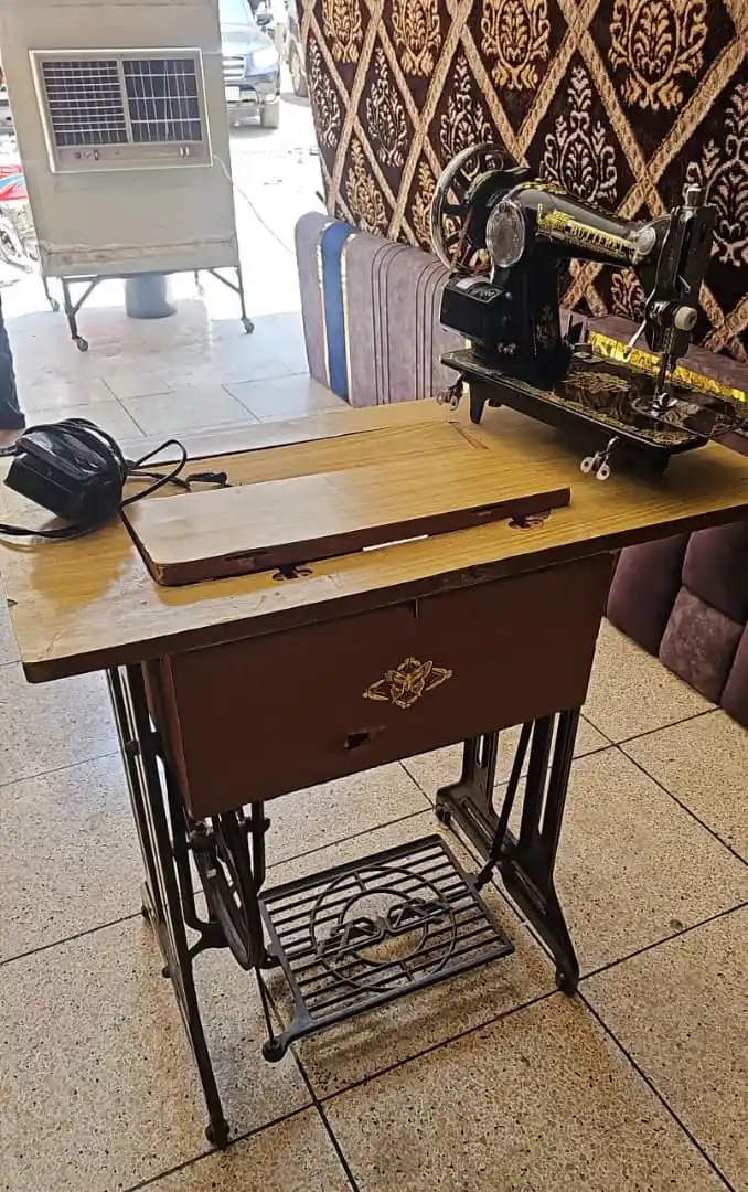 Image from شركة الشرقي للتجارة والتسويق: مكينه فراشه للبيع معا الطاولة السعر 65$ خدمات توصل في منبج* *_`للتواصل...