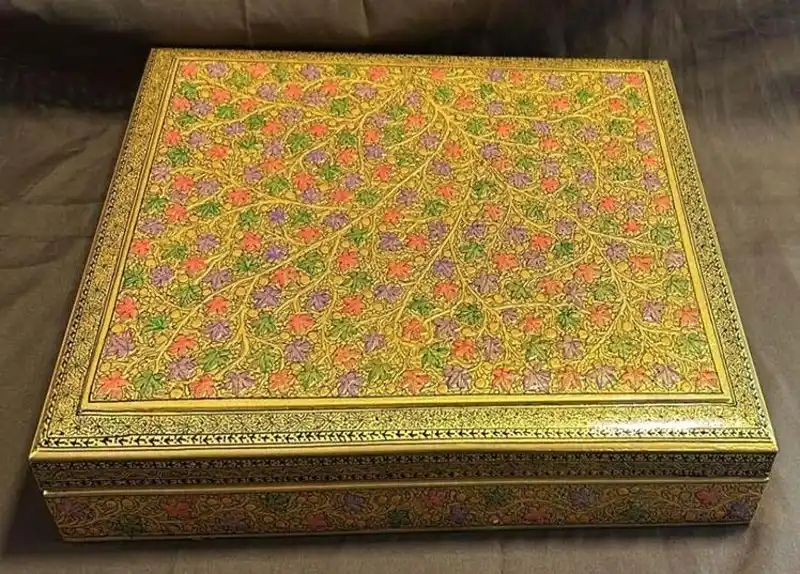 Image from Daily Excelsior : PM gifts Papier Mache Box to Alberta LG https://www.dailyexcelsior.com...
