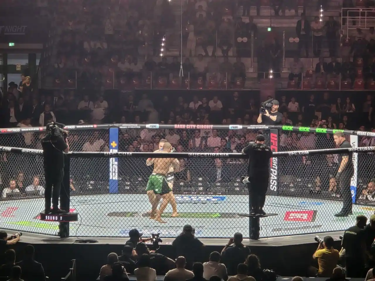 Image from BAKU TV: *Bakıdakı UFC turnirində ilkin döyüşlər başa çatıb*  “UFC Fight Night”...