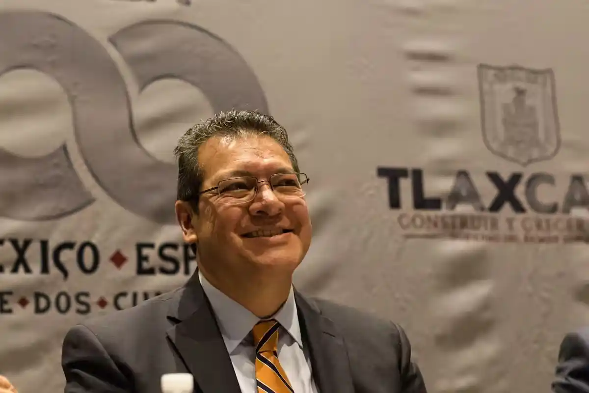 Image from Politico MX: ‼️ *4T ‘premia’ a priistas y afines a Morena con consulados*‼️  😯 La ...