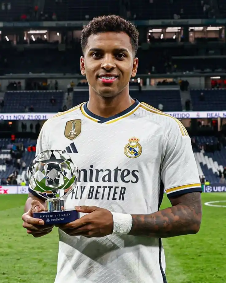 Image from Kataloniya Ve Madrid: 🇧🇷✨ Rodrygo-dan Tək Kəlməlik Mesaj: "FELIZ" 😄⚽💬 Arsenal, Chelsea ...