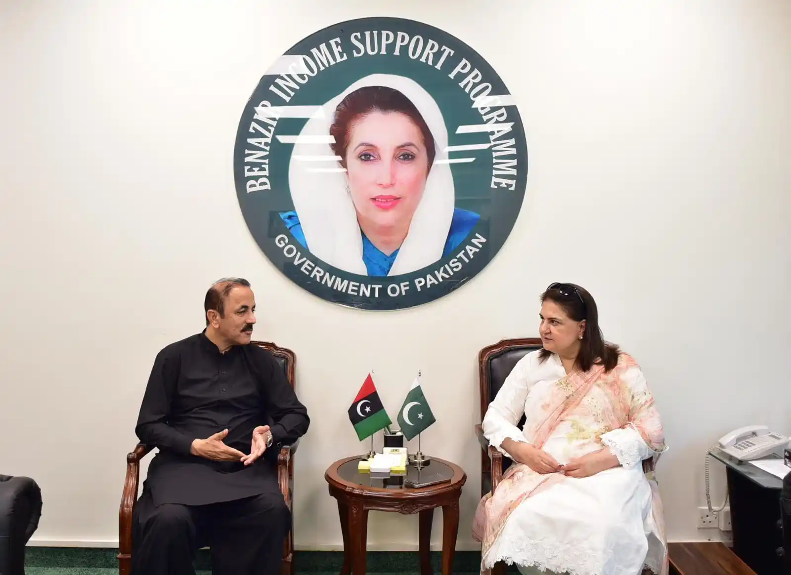 Image from Benazir Income Support Programme: چیئرپرسن بینظیر انکم سپورٹ پروگرام،سینیٹر روبینہ خالد سے ایم پی اے، مم...