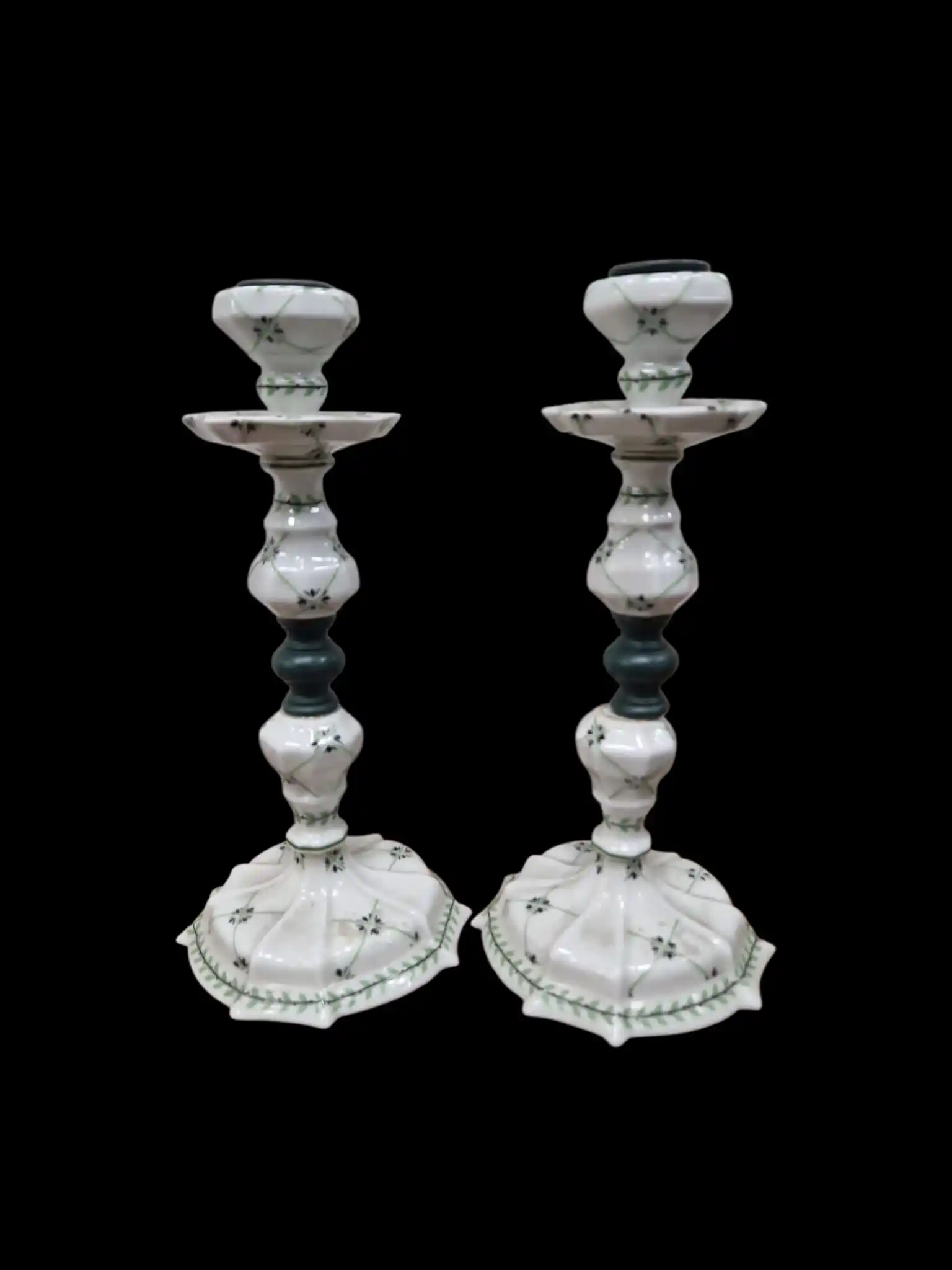 Image from Mercatino dell’usato TESORI NASCOSTI: Coppia porta candele mangali...