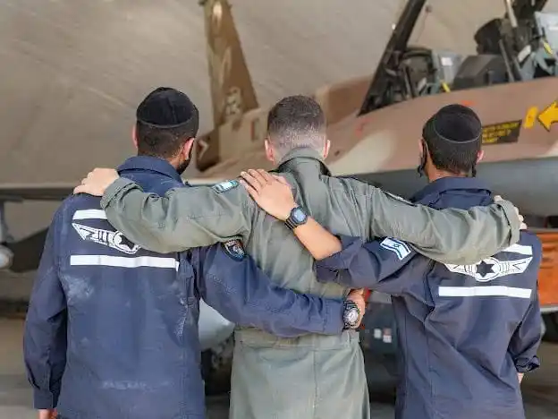 תורת לחימה - למען צה"ל post