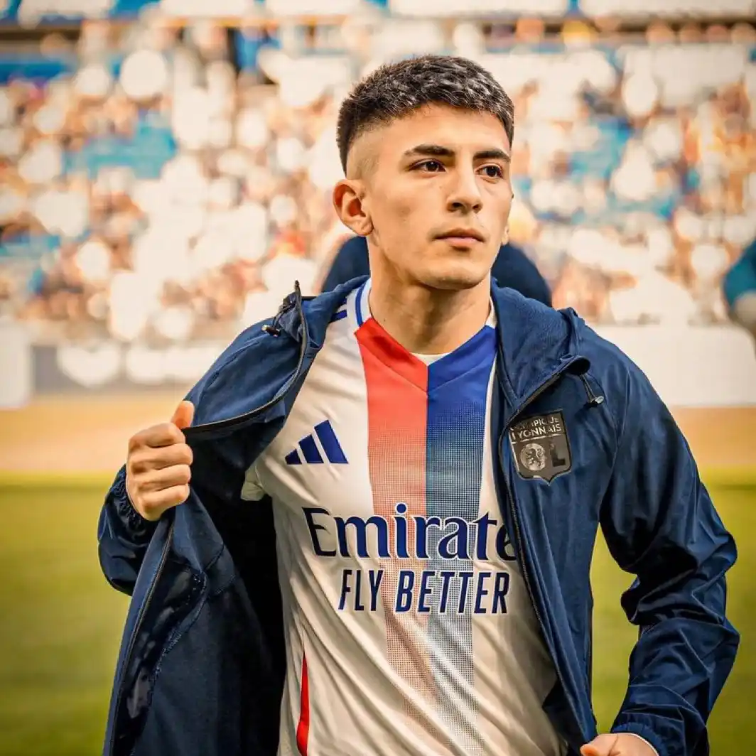 Image from 𝗙𝗨𝗧𝗡𝗘𝗪𝗦 - 📰⚽️: *🚨⚽️ MERCADO DA BOLA:* _O *Benfica* está de olho na contratação de *...