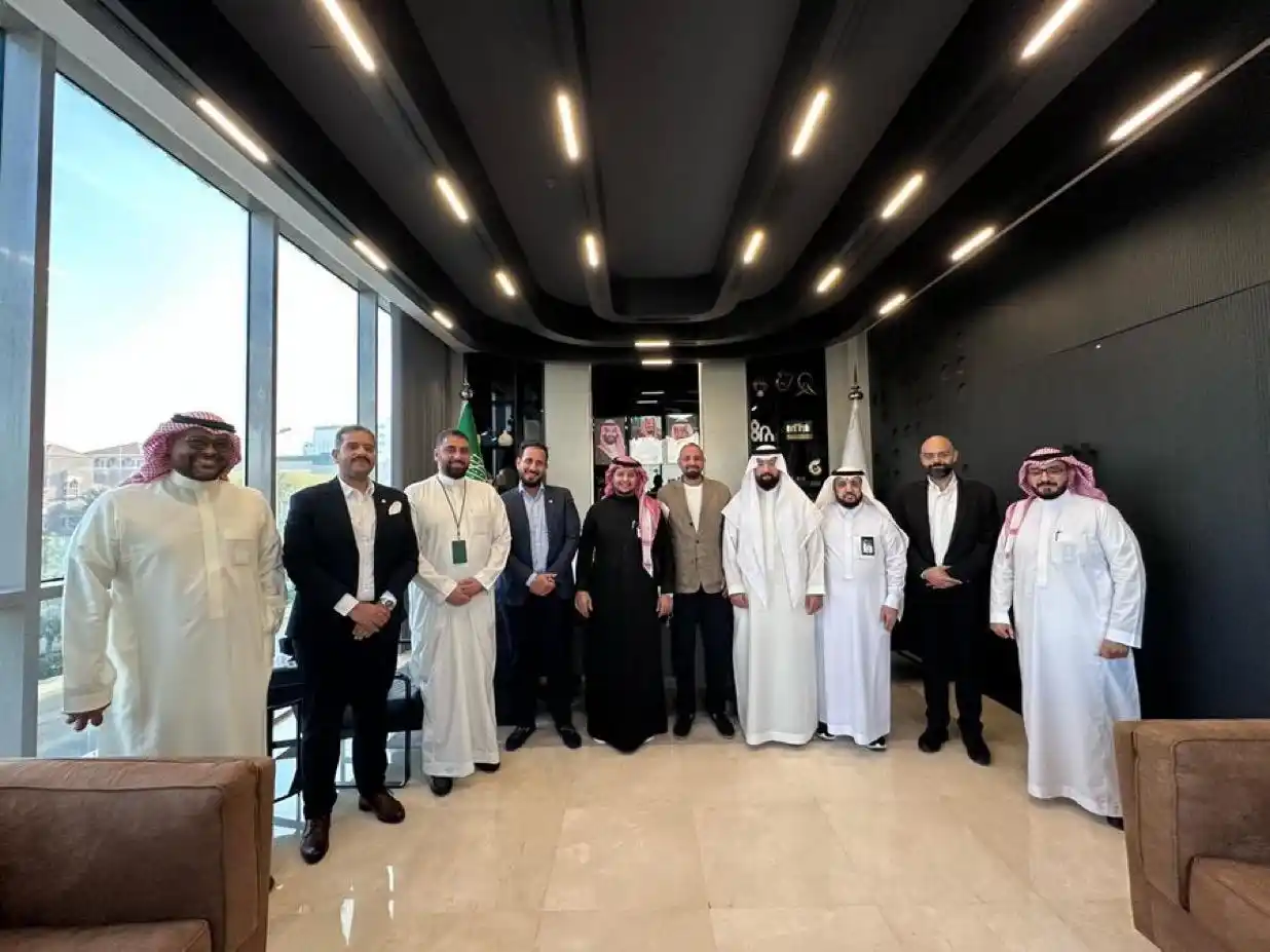 Image from Bayut KSA - بيوت السعودية: تشرفنا بحضور اللقاء التشاوري مع شركة راز العقارية، في خطوة نحو بناء شر...