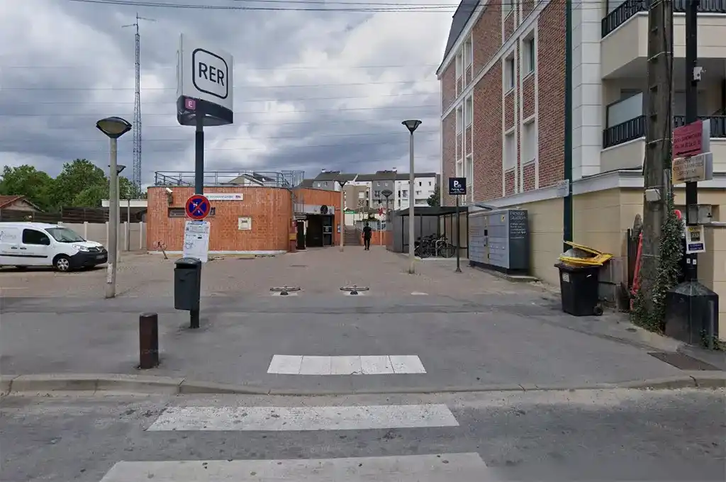 Image from Actu17: Attaque à la hache devant la gare à Gagny : une femme de 55 ans tuée, ...