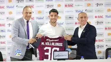 Image from La Nación Saprissa: 💜🤍 *Erick Lonis* no se guarda nada y dice *qué posición urge reforza...
