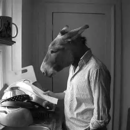 Image from Refugees & Immigrants in Egypt 🫱🏽‍🫲🏻اللاجئون و المهاجرون في مصر: في سنة 1995 تم القبض علي لص أمريكي اسمه “ماك آرثر ويلر” وهو يحاول سرقة...