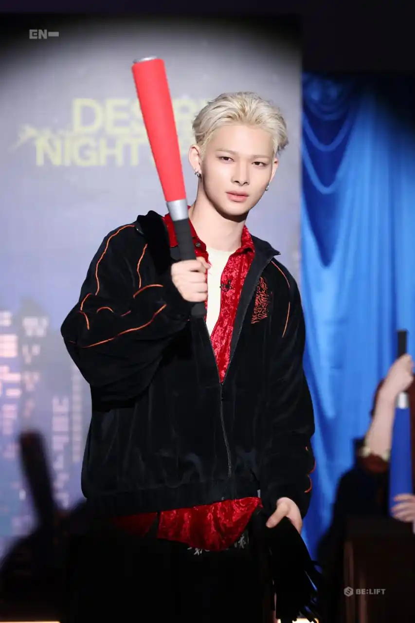 Image from ENHYPEN UPDATE WHATSAPP: 🦩 𝐮𝐩𝐝𝐚𝐭𝐞 𝐞𝐧𝐡𝐲𝐩𝐞𝐧 WEVERSE ENHYPEN <COMEBACK LIVE With D...