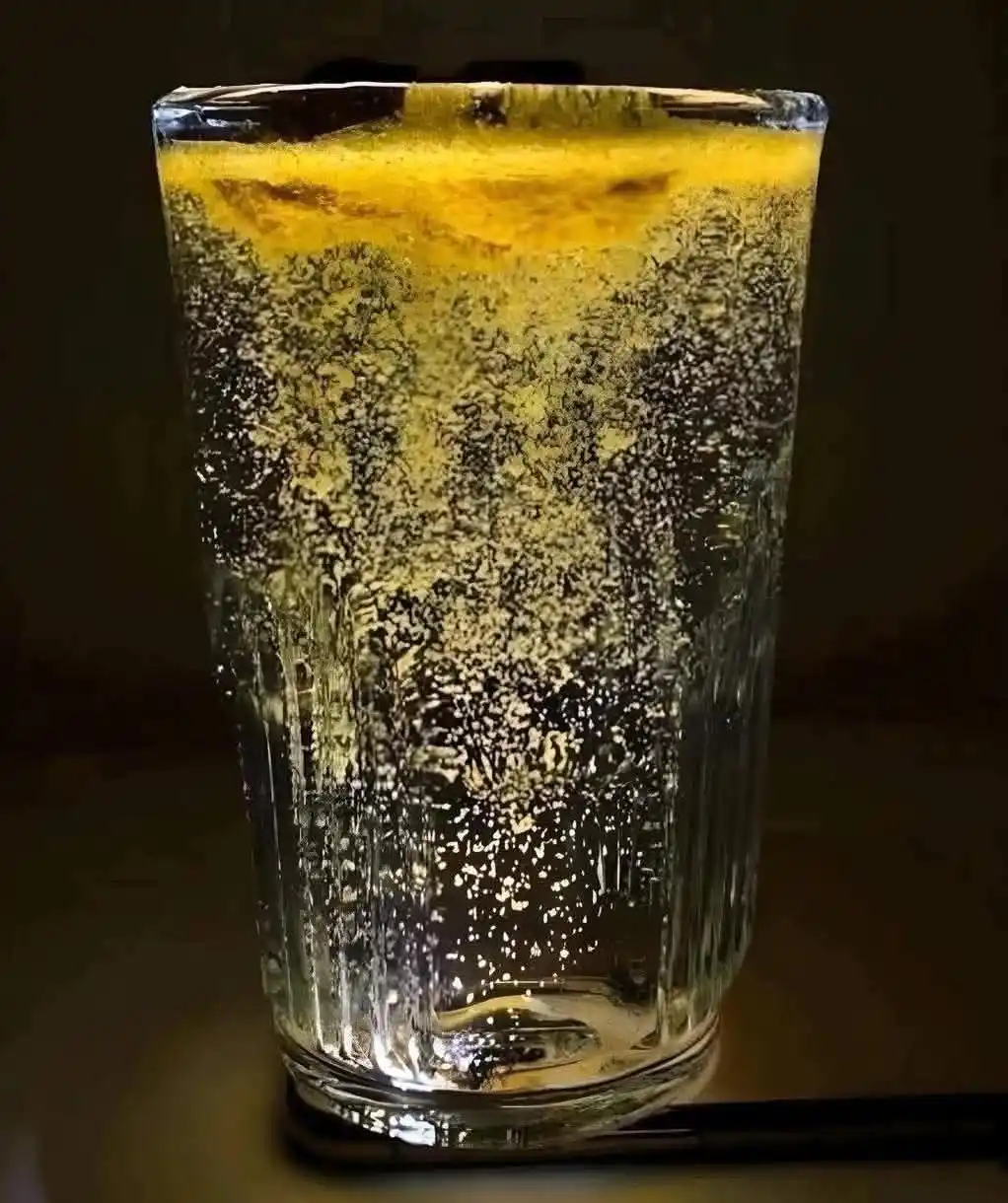 Image from درر من أثر السلف: أنصح لجميع إخوتي وأخواتي وأبنائي وبناتي من المسلمين في كل مكان أن لا ي...