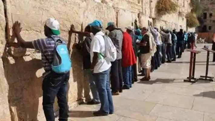 Image from PREMIUM TIMES HAUSA: Ba za a yi ziyar ibada kasar Isra'ila ba sai an gama rikicin Iran da I...