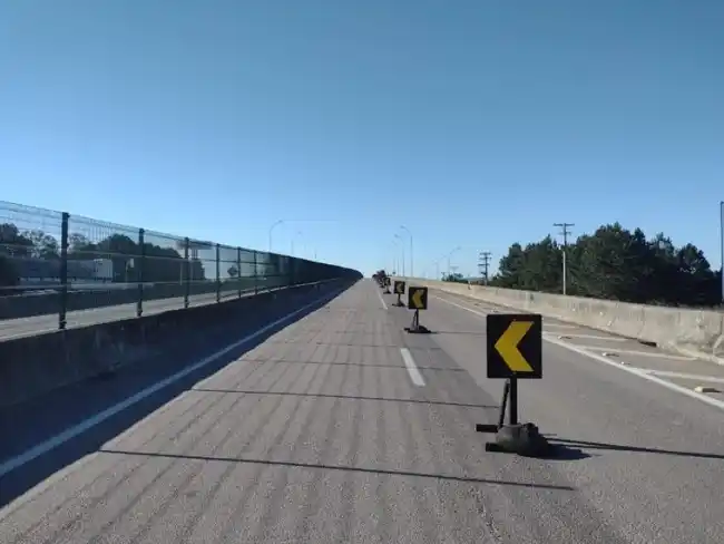 Image from Ecovias Sul | Canal no WhatsApp : *Ecovias Sul libera o tráfego em meia pista em viaduto da BR-116* - ht...