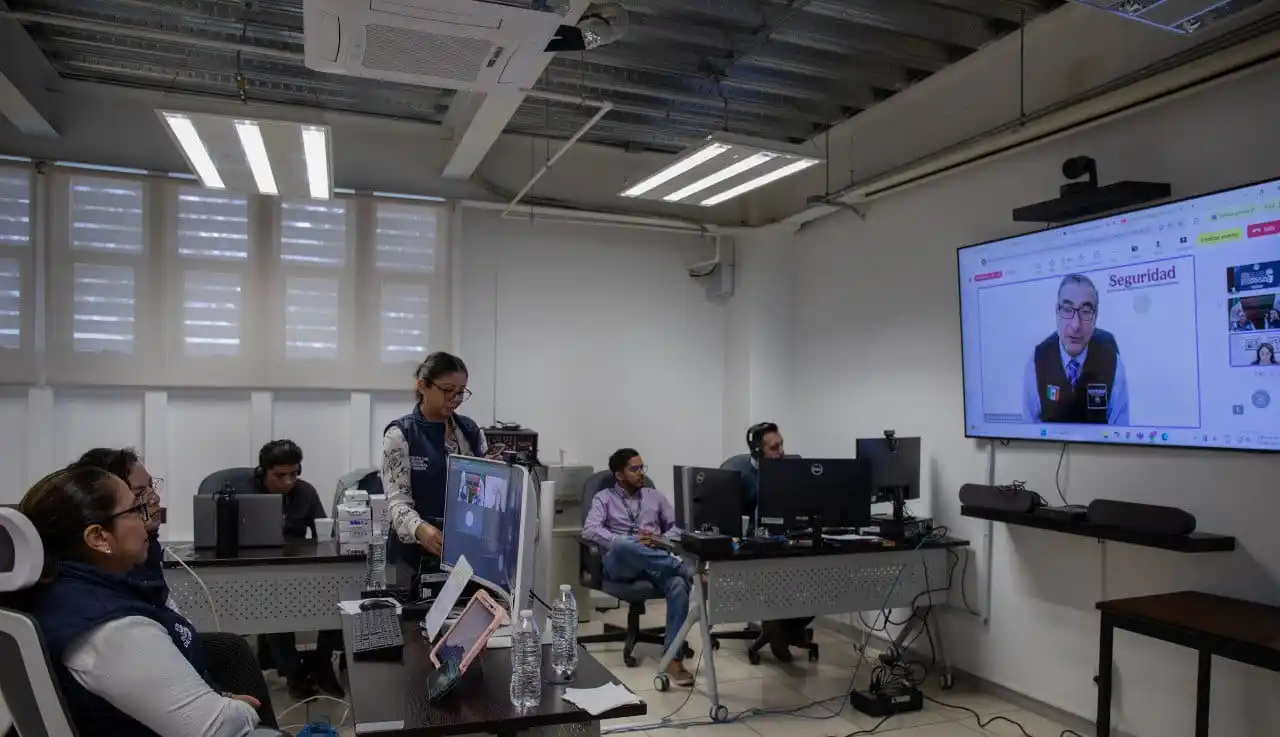 Image from Edgar Flores - CRÍPTICA: <a class="text-blue-500 hover:underline cursor-pointer" href="/hashtag...