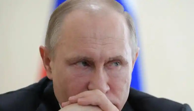 Image from ZAP Notícias: *Putin “muito preocupado” com risco de 3.ª guerra mundial — mas “onde ...