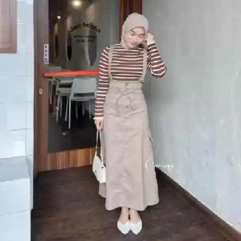Image from Rekomendasi Outfit | Ootd Hijab | Ootd Remaja Indonesia: ✨```Rekomendasi Ootd cewe kece overall katun twill``` ✨ _baguss bange...