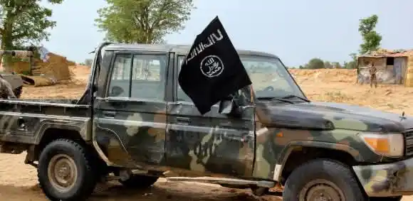 Image from PREMIUM TIMES HAUSA: Yadda 'yan Boko Haram suka sha ragargaza a hannun sojojin Najeriya a j...
