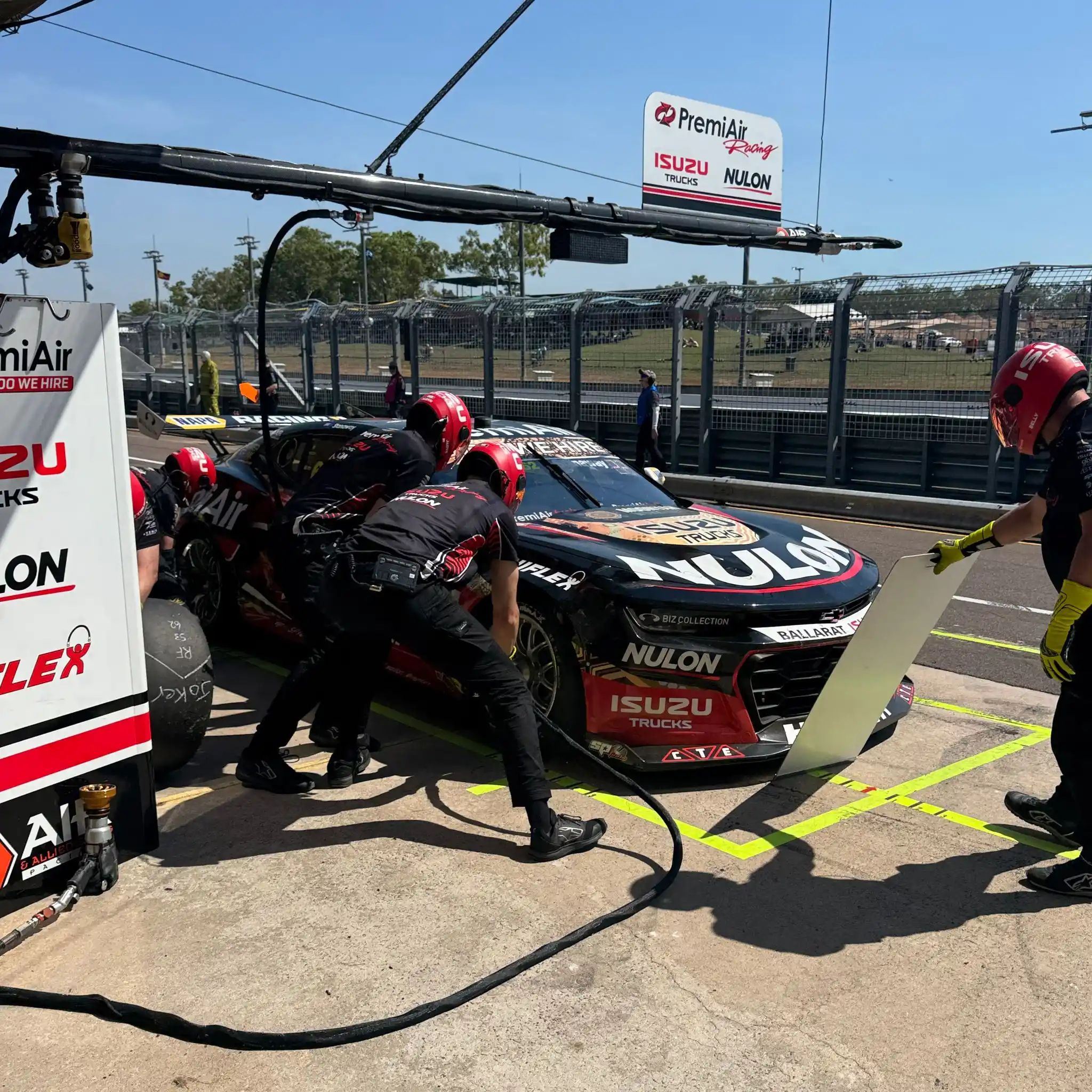 Image from Premiair Racing Live Feed: 9 laps to go — Richie makes his CPS stop for right-hand side tyres. Cl...