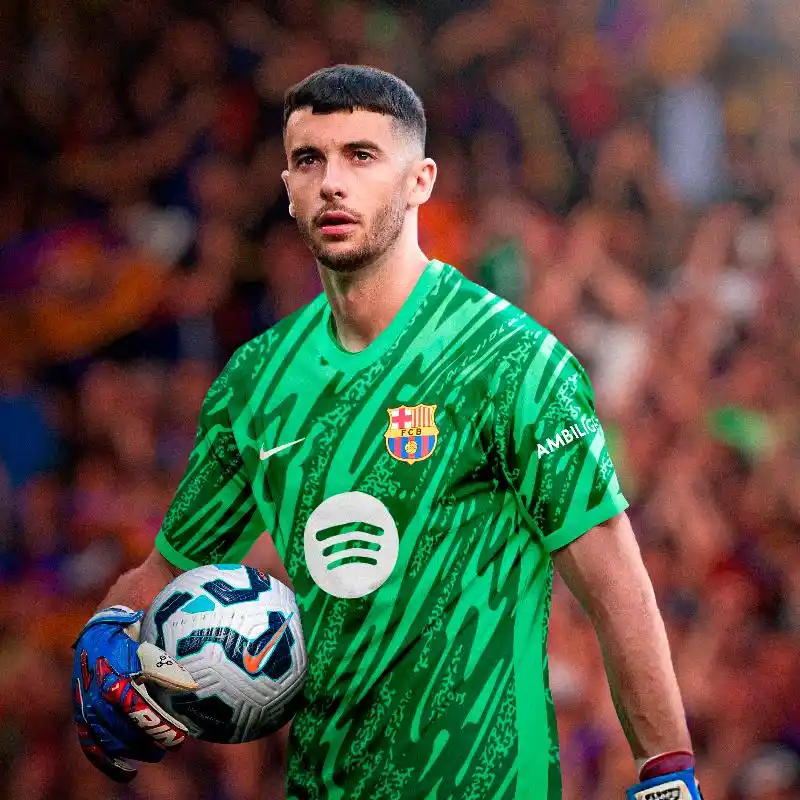 Image from Transfermercato.com: 🚨🔵🔴 برشلونة يعلن رسميًا عن تفعيل بند الشرط الجزائي في عقد الحارس ا...