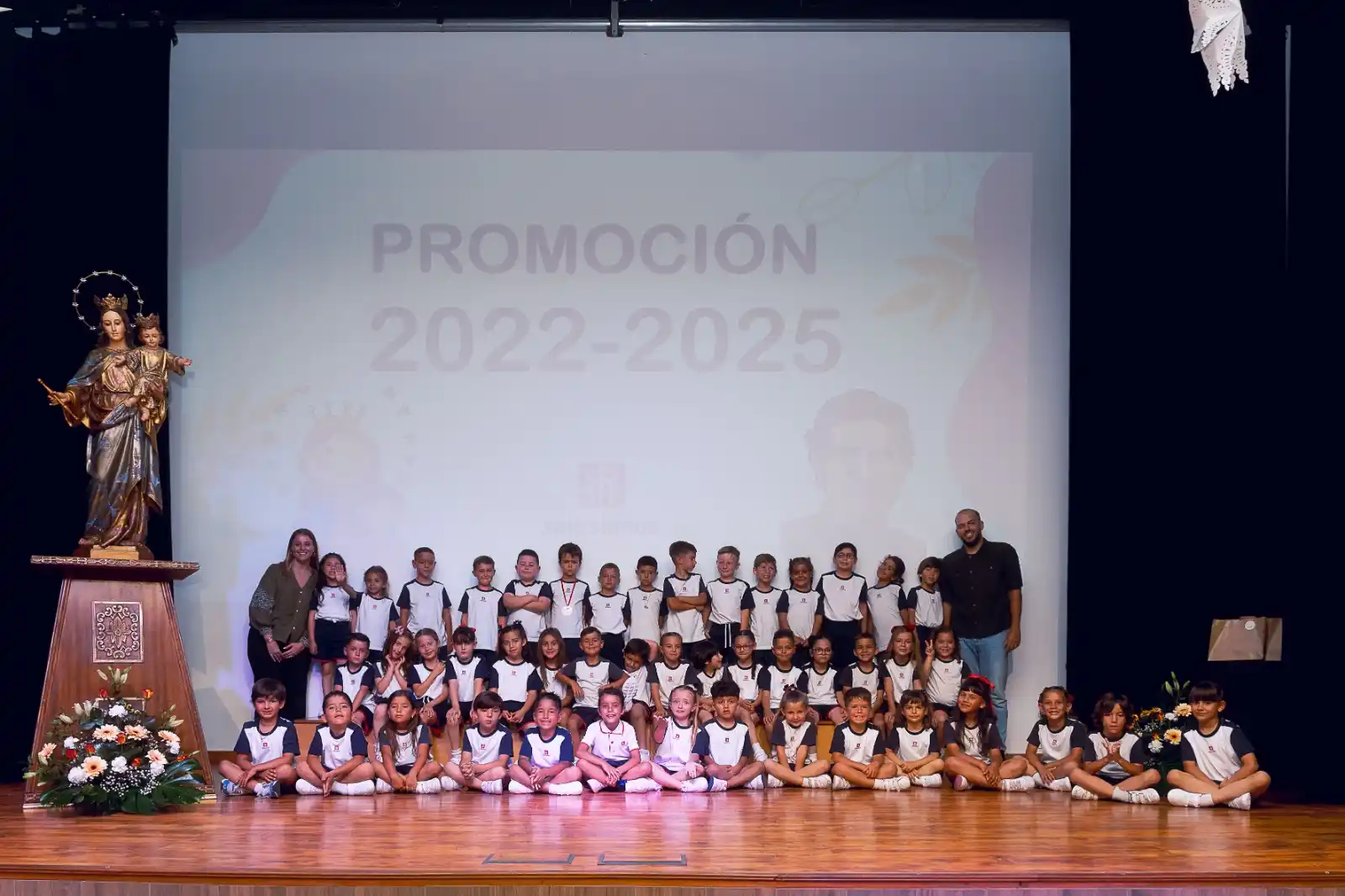 Image from Salesianos La Cuesta: 🟢 EI I Nuestros peques de 5 años se gradúan de Infantil! 🎓🌟 Con moc...