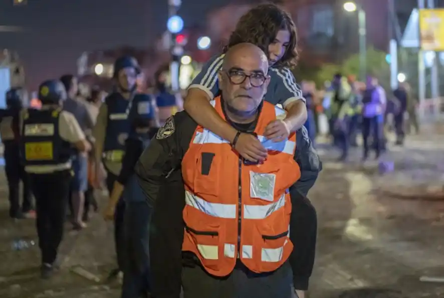 Image from MIDDLE EAST REVIEW: 🇮🇱 🇮🇷 *ISRAEL - IRAN UPDATES* *🅰️NALYSIS: Iranian attacks faili...