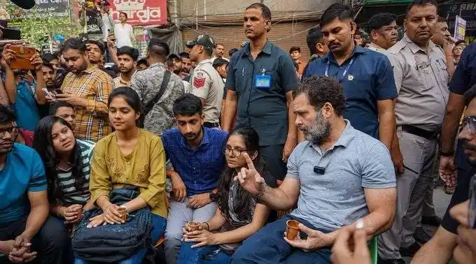 Image from ▂▂▂▂श्री क्लासेस - नई दिशा▂▂▂▂: भारतीय राजनीति में RahulGandhi जी एक ऐसे नेता के रूप में नज़र आते हैं,...