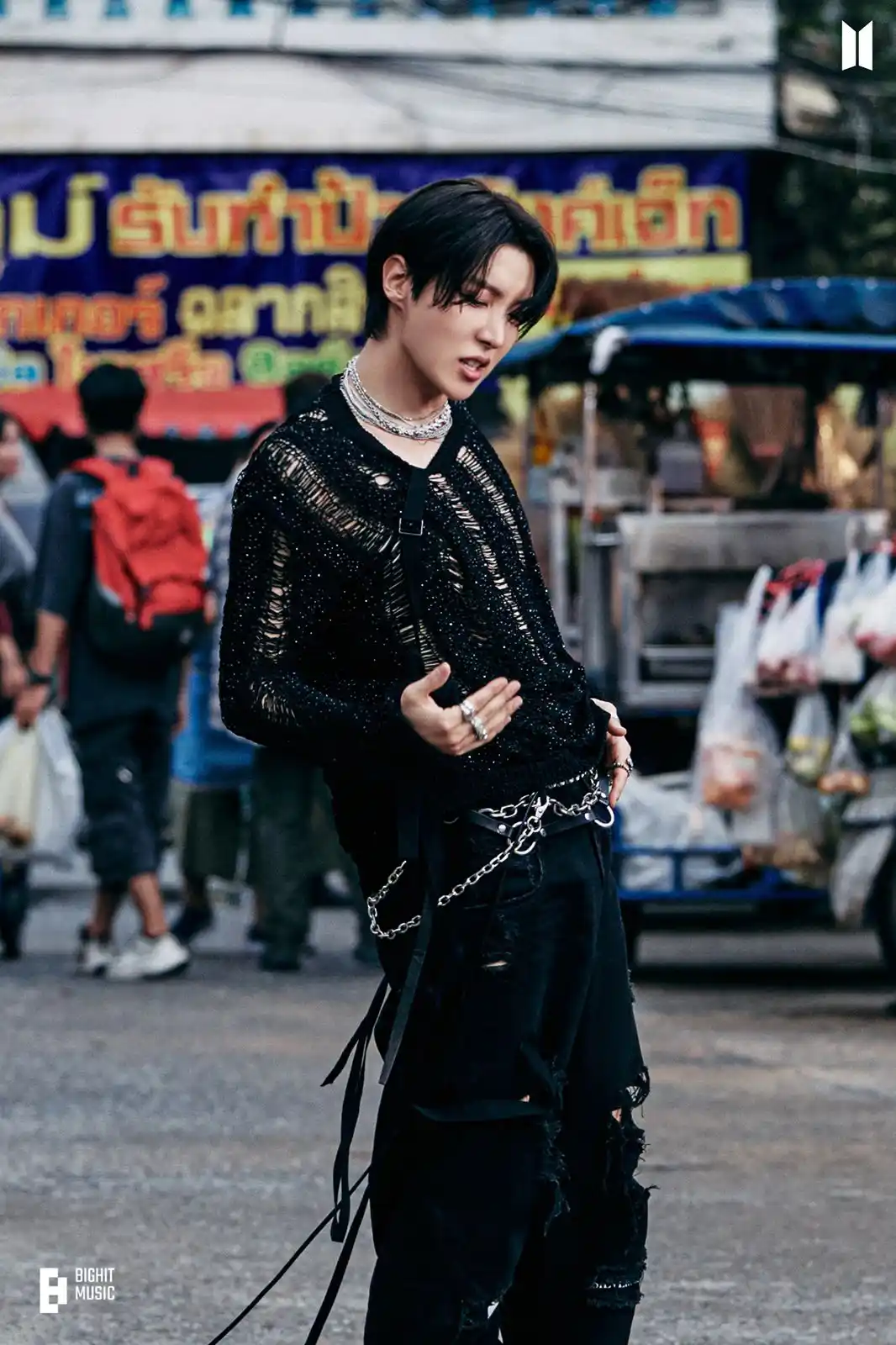 Image from Euphoria⁷  D-DAY𖹭ㅤㅤ: ִֶָ  ⏜︵  ִֶָ  ⏜   ⃝🌟⏜  ִֶָ  ⏜︵  ִֶָ   ︎『 WEVERSE 』  *⊹⃬۫ ⃞📢̸᩠໋࣪ | ⋆ ...