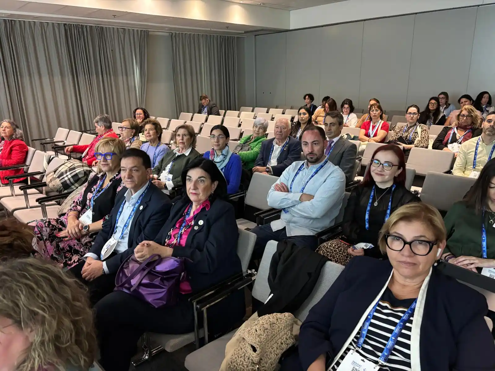 Image from Colegio Oficial de Enfermería de Valencia: 👩‍⚕️👨‍⚕️ La representación del Colegio Oficial de Enfemería de Valen...