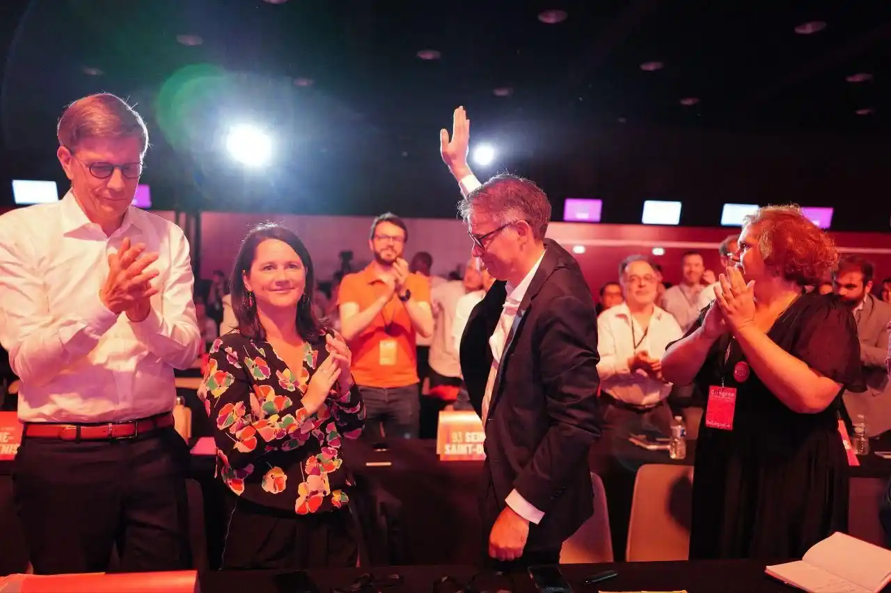 Image from Parti socialiste: Ce matin, *Corinne Narassiguin*, présidente de la commission d’organis...