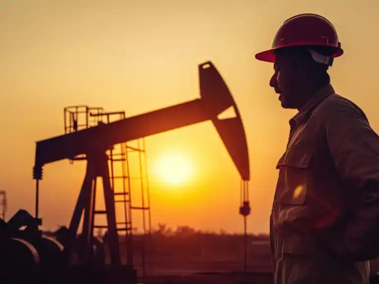 Image from Plus500: Escalating tensions in the Middle East are sending oil prices soaring ...