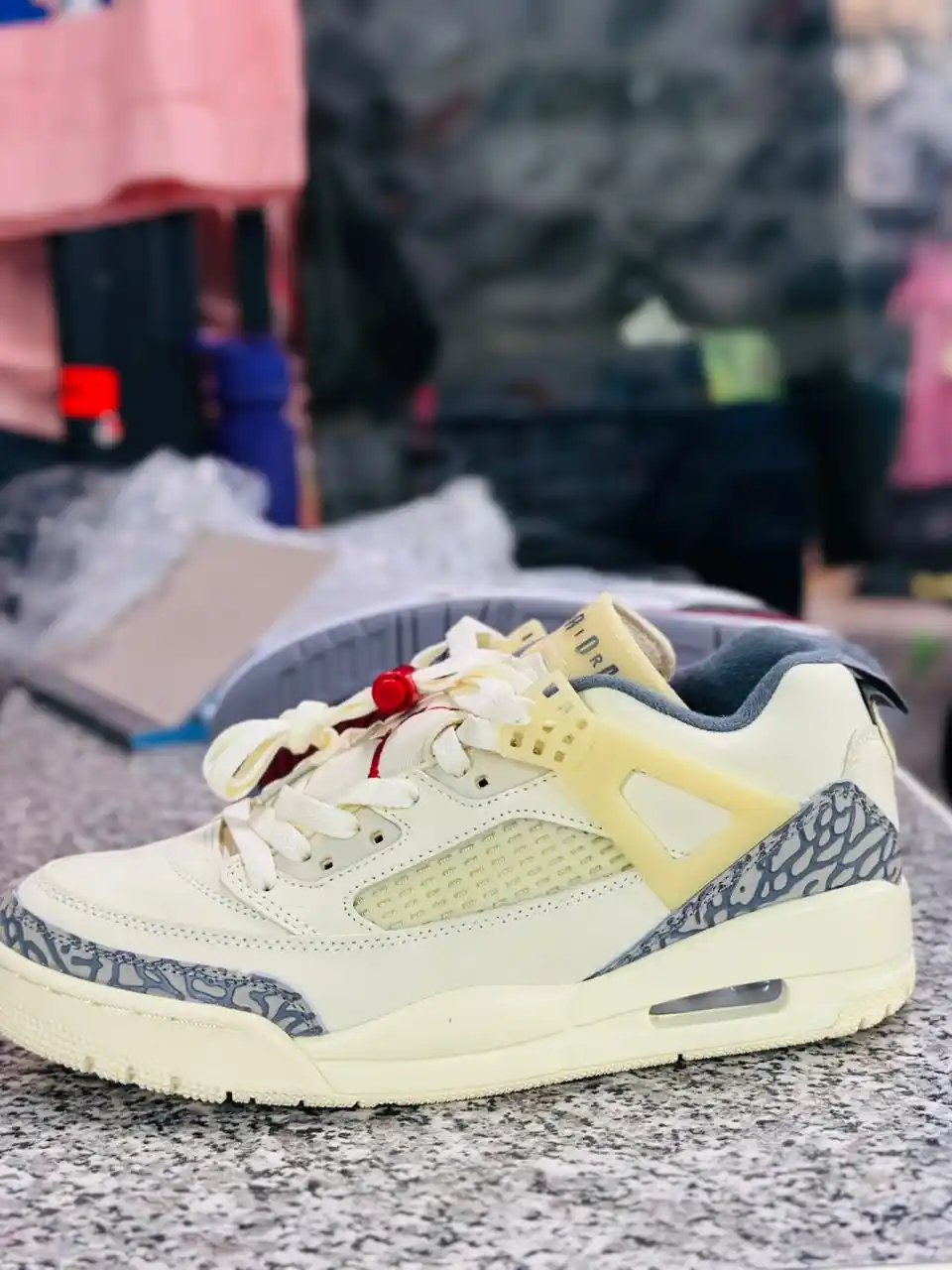 Maipanashevebhutsu Sneakers & Apparel Updates post