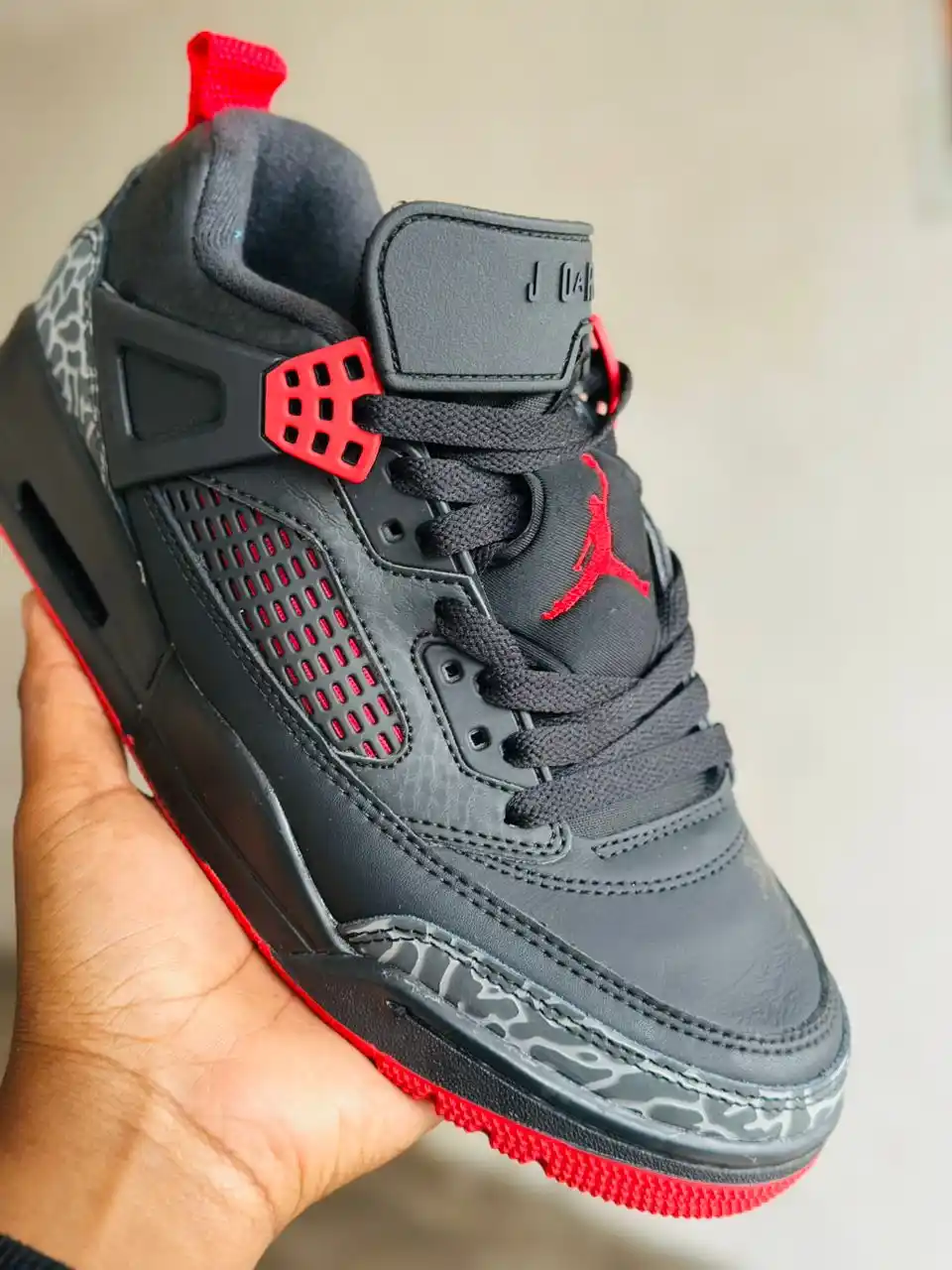 Maipanashevebhutsu Sneakers & Apparel Updates post