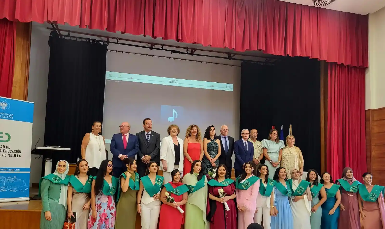 Image from Facultad de Educación y Deportes de Melilla (Faedumel): 💎 ¡Muchas felicidades a todas las graduadas de la undécima promoción ...