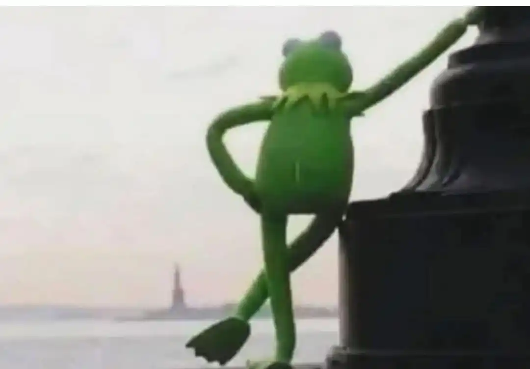 Image from ɪɴᴛʀᴏᴠᴇʀᴛ ᴜɴꜱᴄʀɪᴘᴛᴇᴅ™💀: 🚹 When all two of your friends are busy 🥲  > Introvert Unscripted™💀...