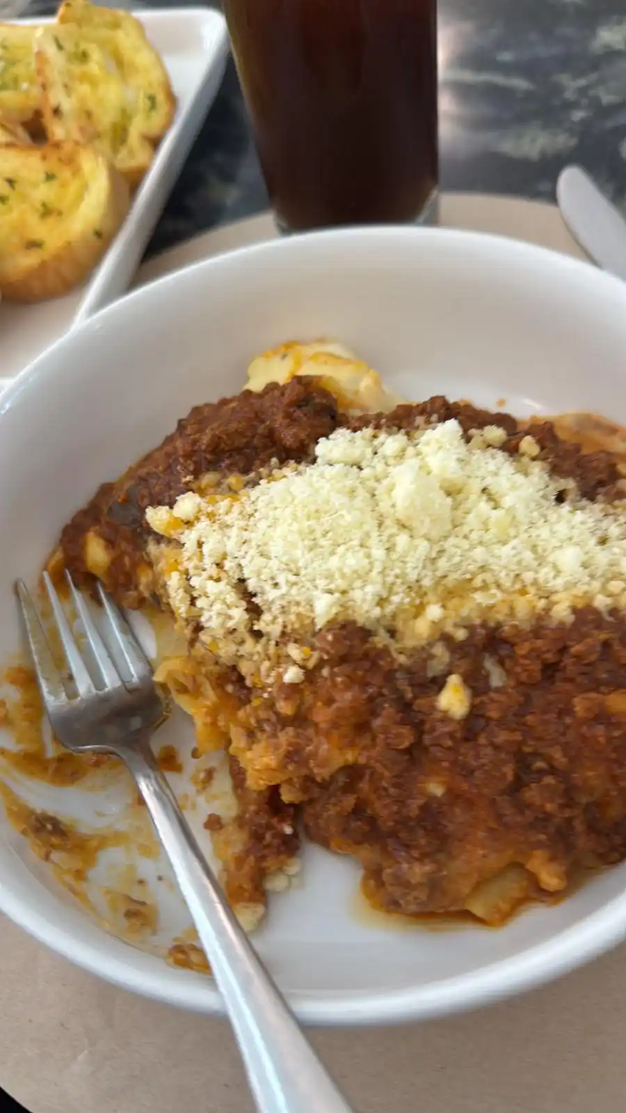 Image from Noreh: yo sé que había comida en la casa pero…...
