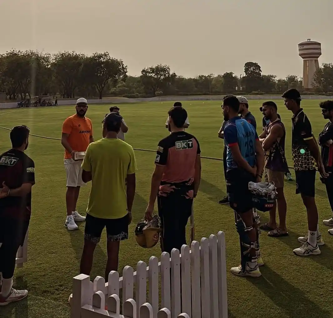 Rokte Amar KKR : RAKKR 💜 post