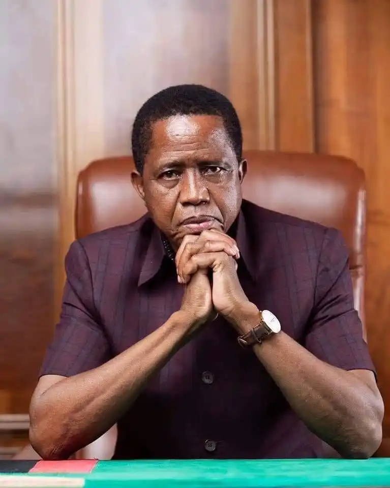 Image from Iyi si WhatsApp Channel by pr Hakizimana Maurice : Ce monde|| Quand un président africain combat même le corps sans vie d...
