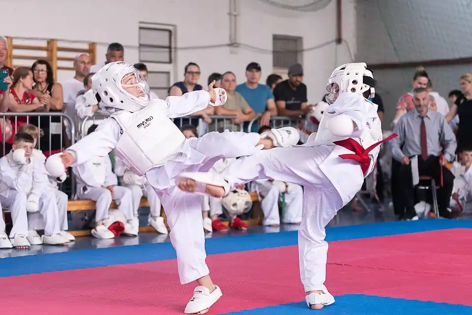 M1SPORT ROMANIA  post