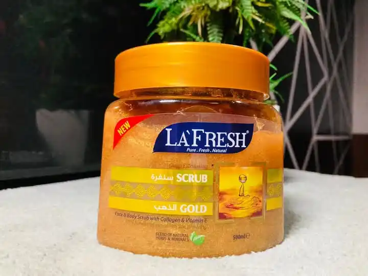 Image from Dream Skin 💕🇱🇰: *පැහැපත් වෙන්න හොදම Scrub එක La Fresh Gold Scrub 🧡*  ▪️මෙහි අඩංගු ස්ව...
