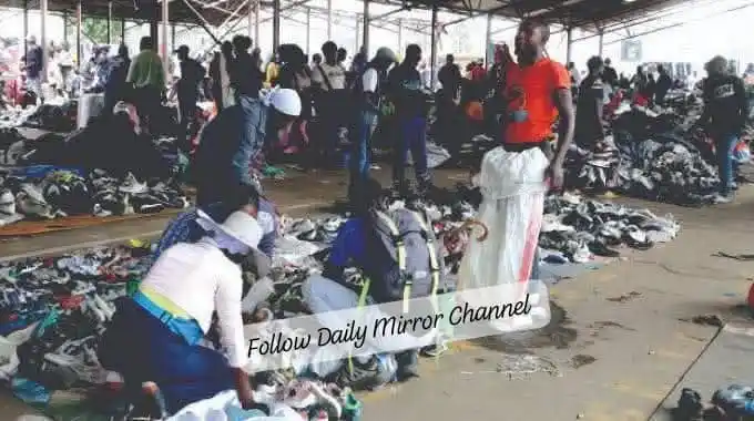 Image from Daily Mirror News: *(🌕) PLEASE BEWARE ||* At Mupedzanhamo Ground in Mbare, there are peo...