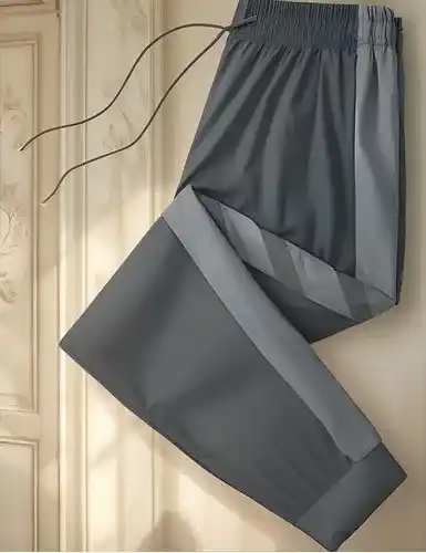 Image from Vizzuali Ofertas: Calça Jogger Preta Masculina Dry Fit Com Fitas Esportiva  R$39,99 (Cup...