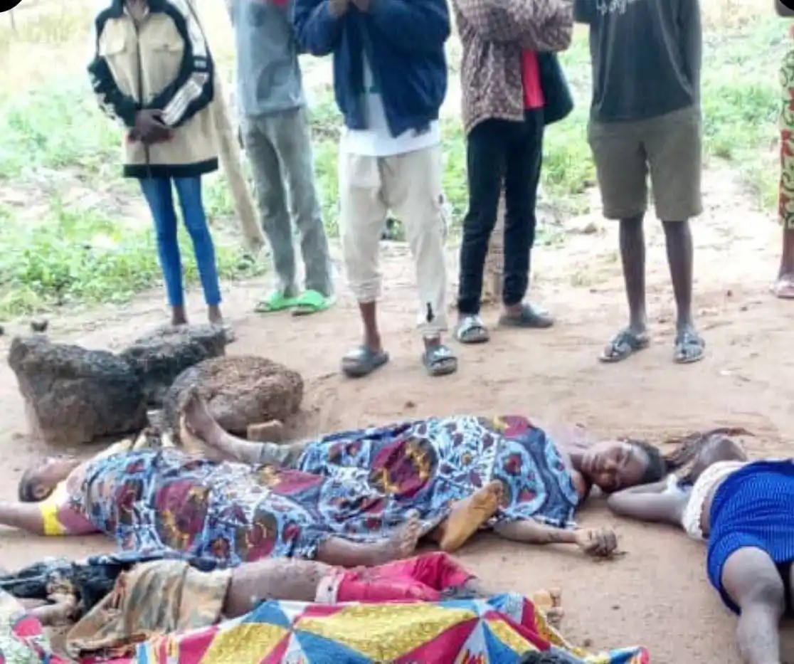 Image from CHILE 🇨🇱 Y El Mundo  🌎: 🇳🇬 MASACRE RELIGIOSA EN NIGERIA: Más de 200 cristianos asesinados en...