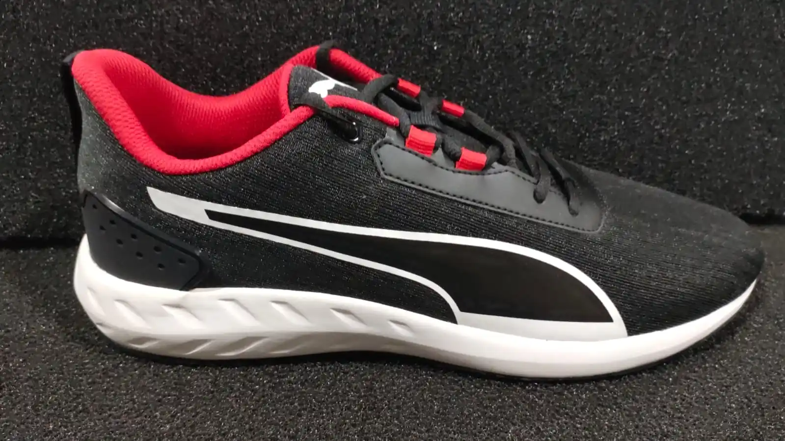 Image from Aaimz Enterprises: PUMA Size uk : 10 Offer Price : 1600 𝐅𝐨𝐫 𝐨𝐫𝐝𝐞𝐫 𝐨𝐧𝐥𝐢𝐧𝐞...