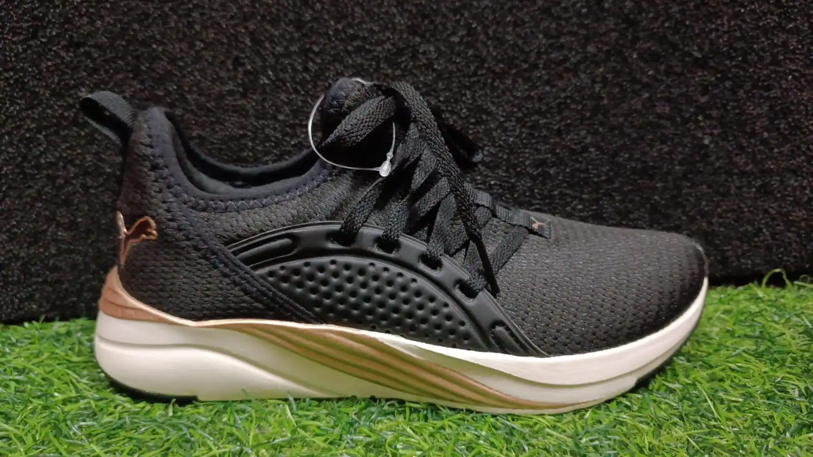 Image from Aaimz Enterprises: Puma  Size UK : 4   Offer Price : 1,799  For Online Order : +91 740049...
